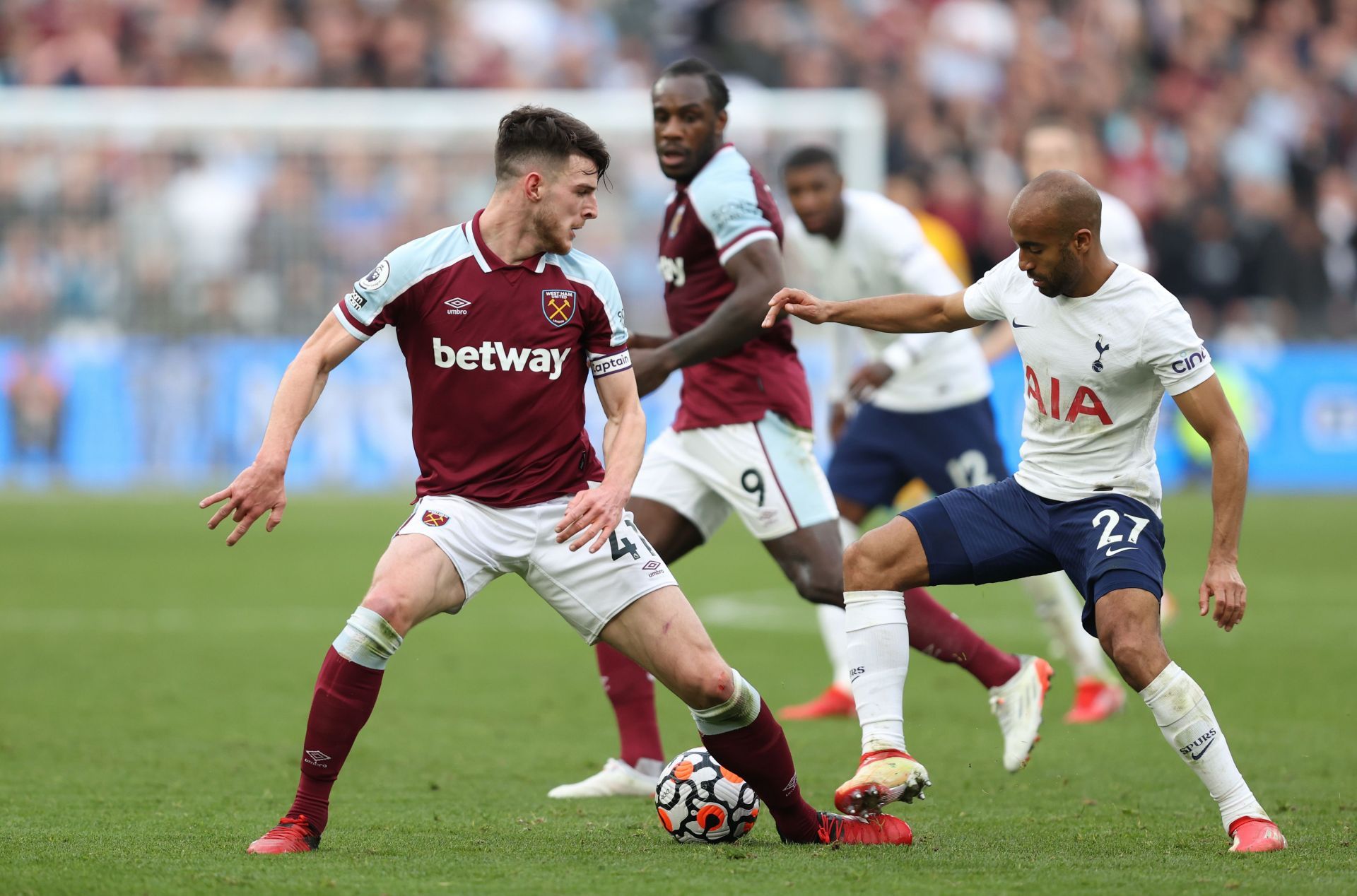 West Ham United v Tottenham Hotspur - Premier League