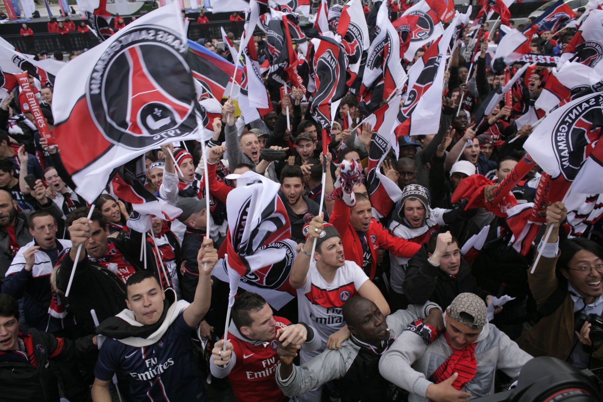 Paris Saint-Germain Celebrates Receiving The Ligue 1 Trophy