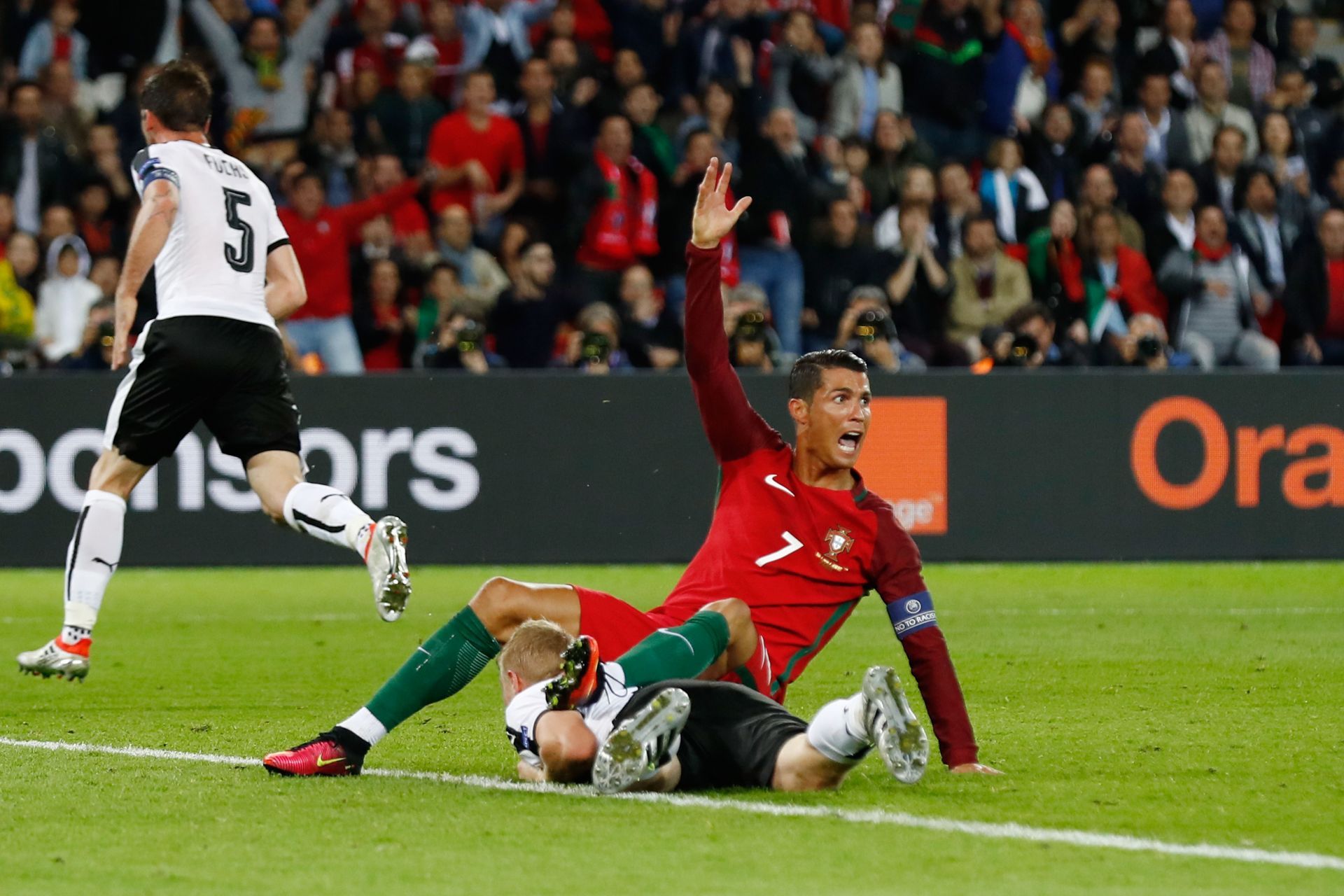 Portugal v Austria - Group F: UEFA Euro 2016
