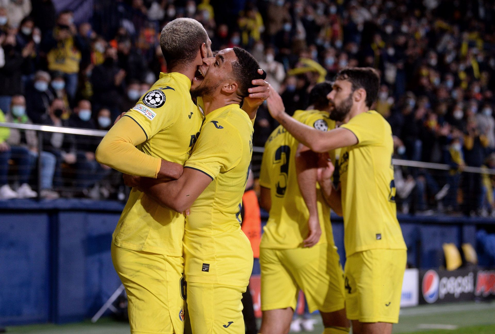 Can Villarreal shock Manchester United at the Estadio de la Ceramica this evening?