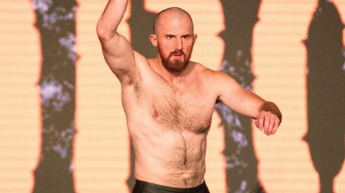 Why does WWE NXT talent Oney Lorcan have a 90-day non-compete?