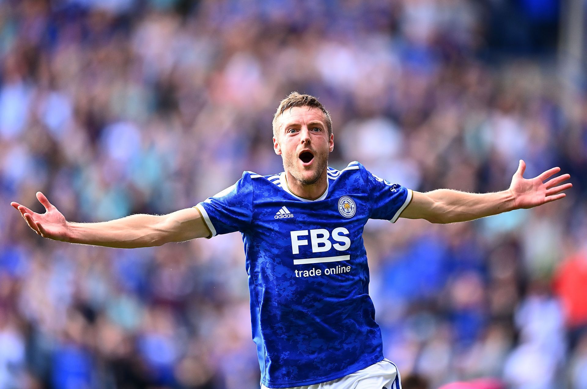 Jamie Vardy of Leicester City celebrates after scoring their team's first goal during the Premier League match between Leicester City and Burnley at The King Power Stadium on September 25, 2021 in Leicester, England.