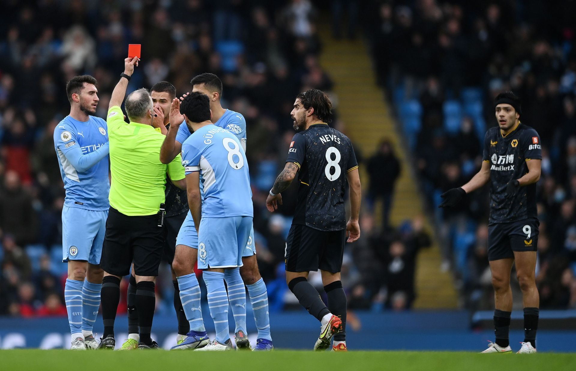 Manchester City v Wolverhampton Wanderers - Premier League