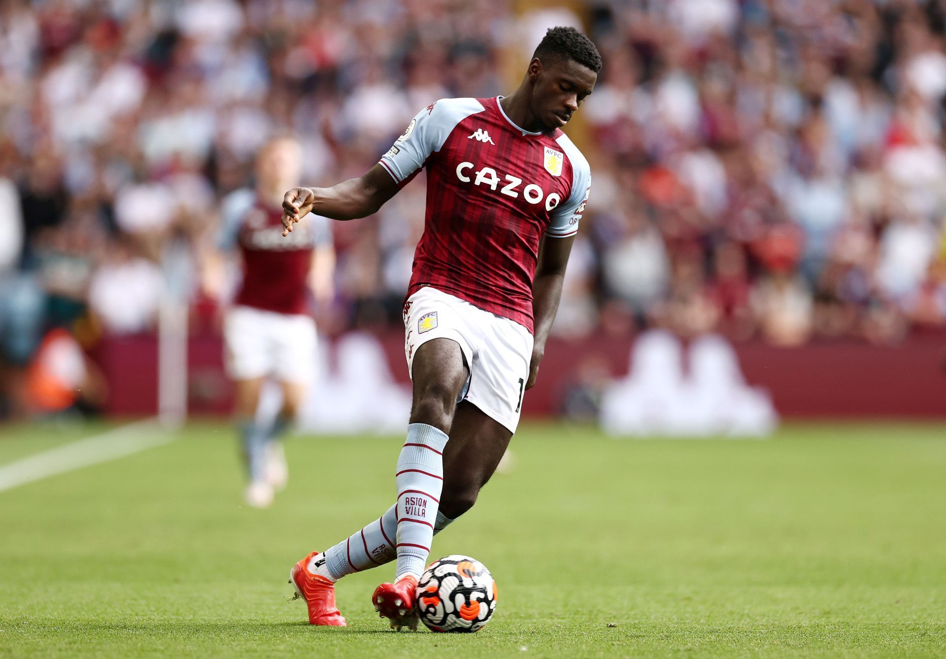 Napoli are close to completing a move for Axel Tuanzebe.