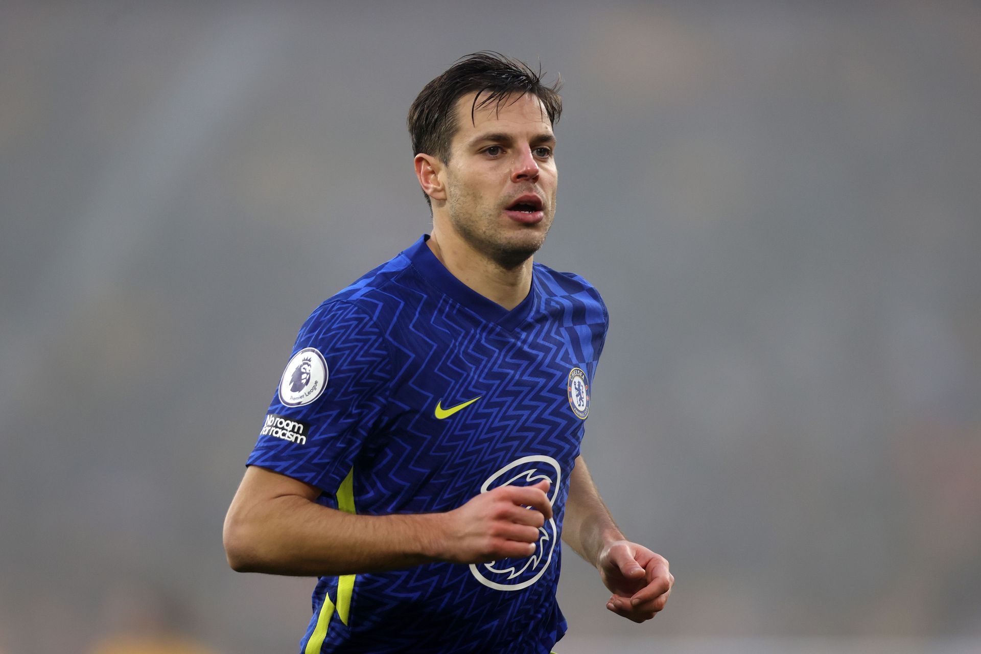 Cesar Azpilicueta is willing to reject Barcelona to stay with Chelsea.
