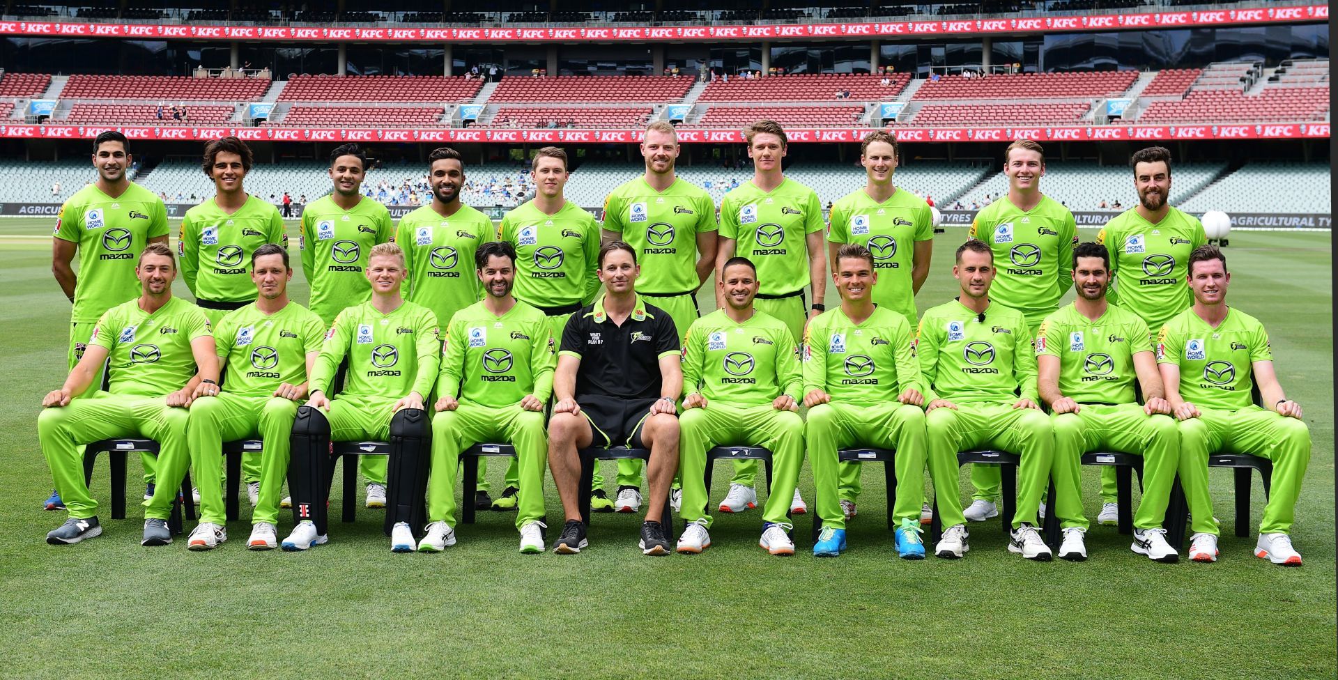 BBL - Sydney Thunder v Adelaide Strikers