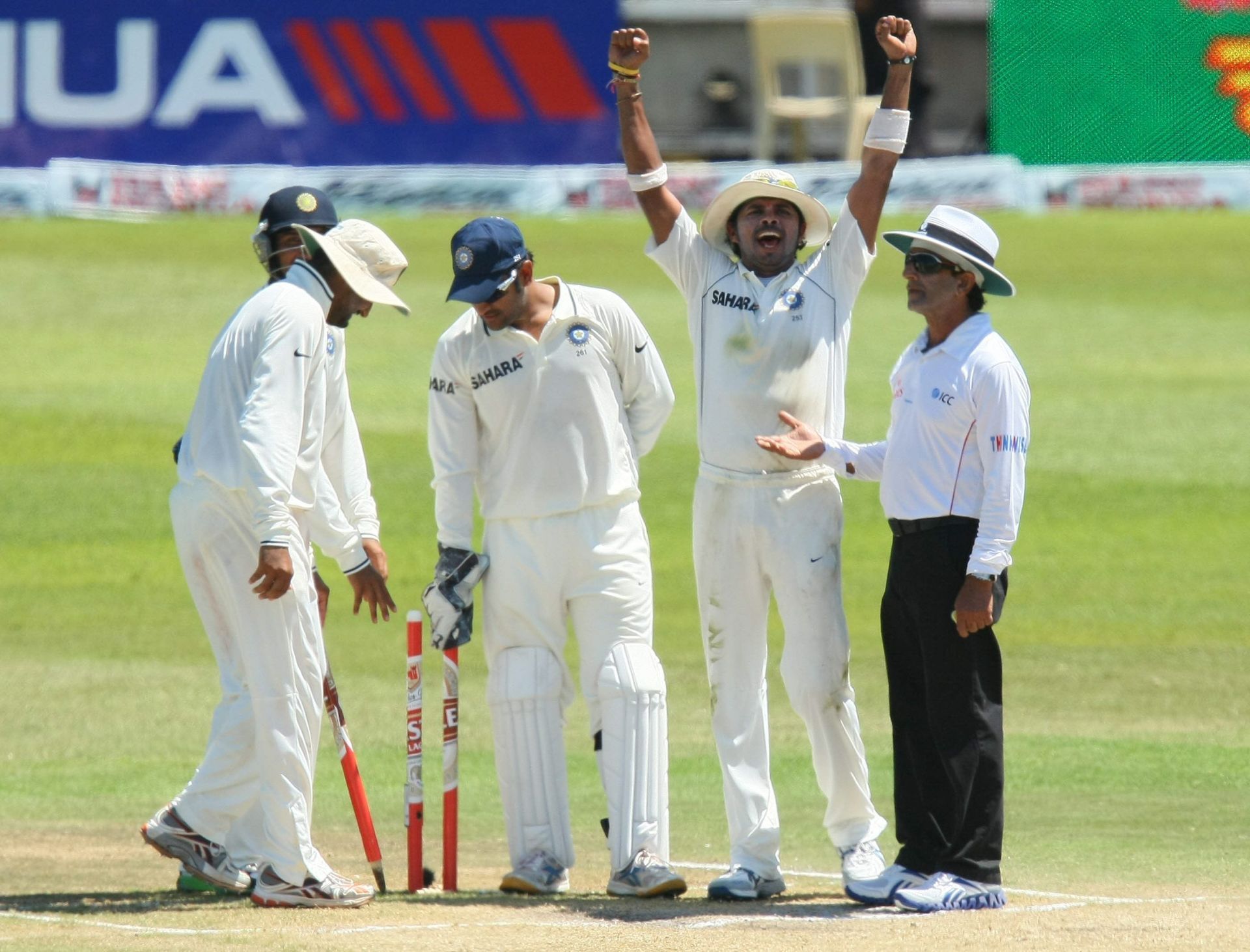 Team India celebrate after winning the 2010 Boxing Day Test in Durban. Pic: Getty Images