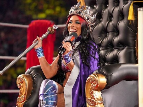 Zelina Vega is the first-ever Queen of WWE