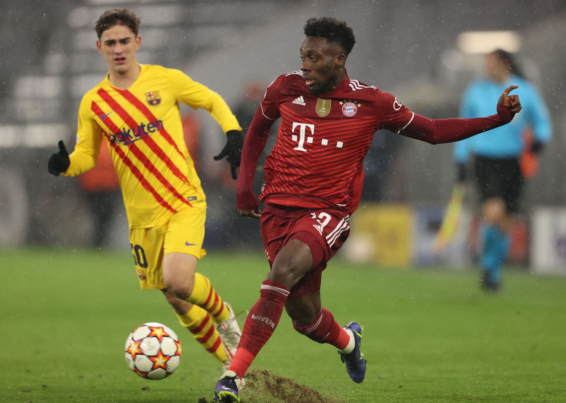 Alphonso Davies was excellent for Bayern Munich against Barcelona.