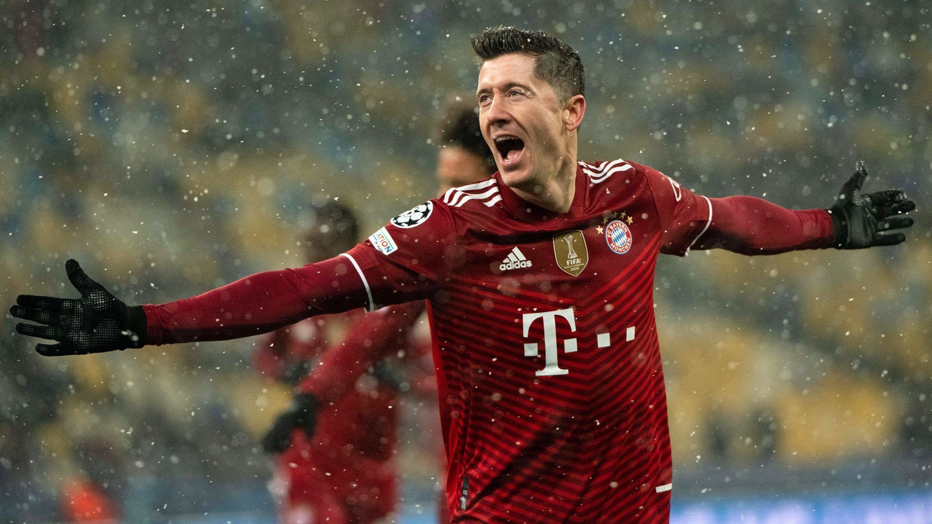 Robert Lewandowski celebrates scoring a goal in the Champions League group stage match versus Dinamo Kyiv.