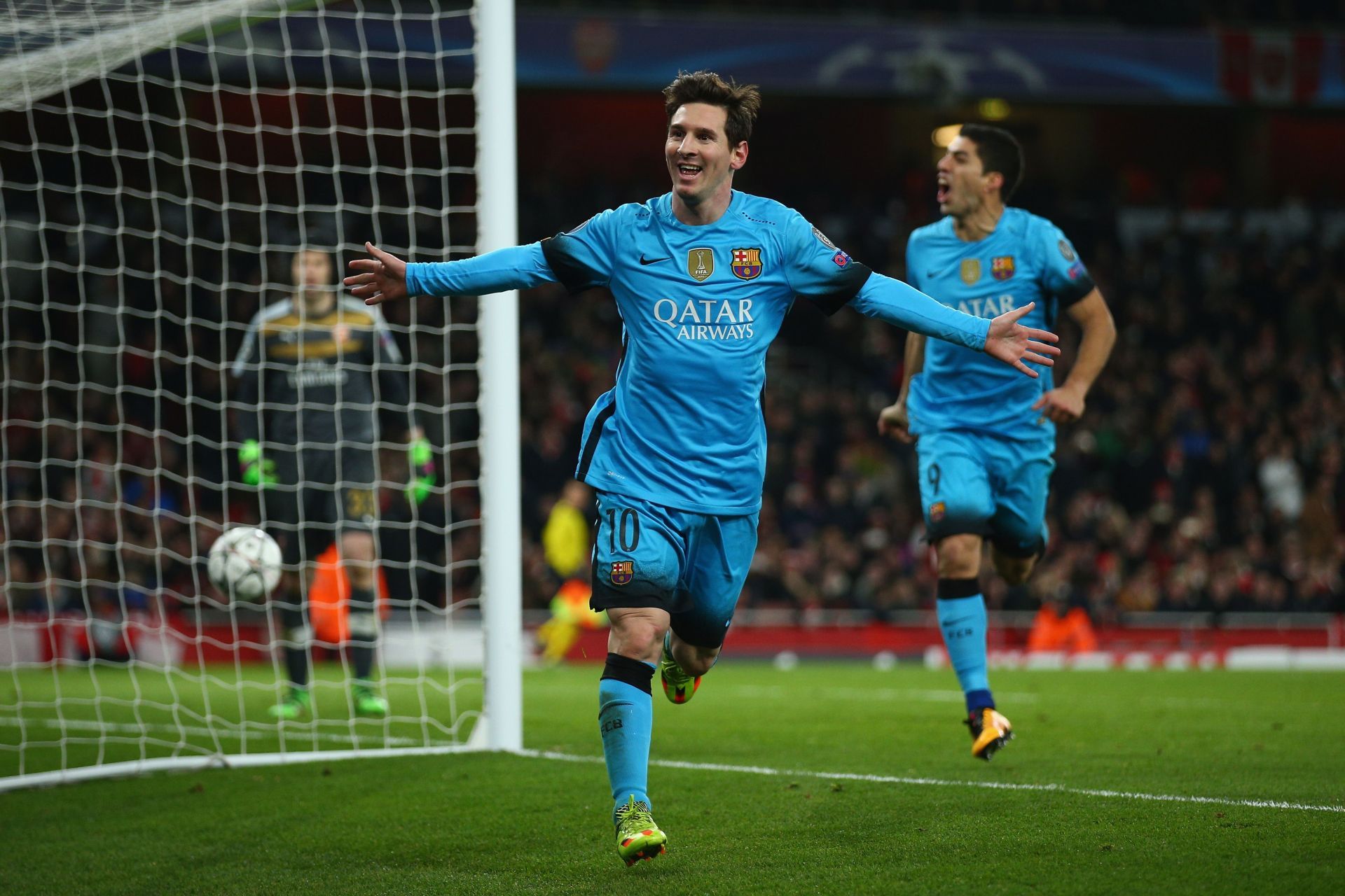 Arsenal FC vs FC Barcelona - UEFA Champions League Round of 16: First Leg