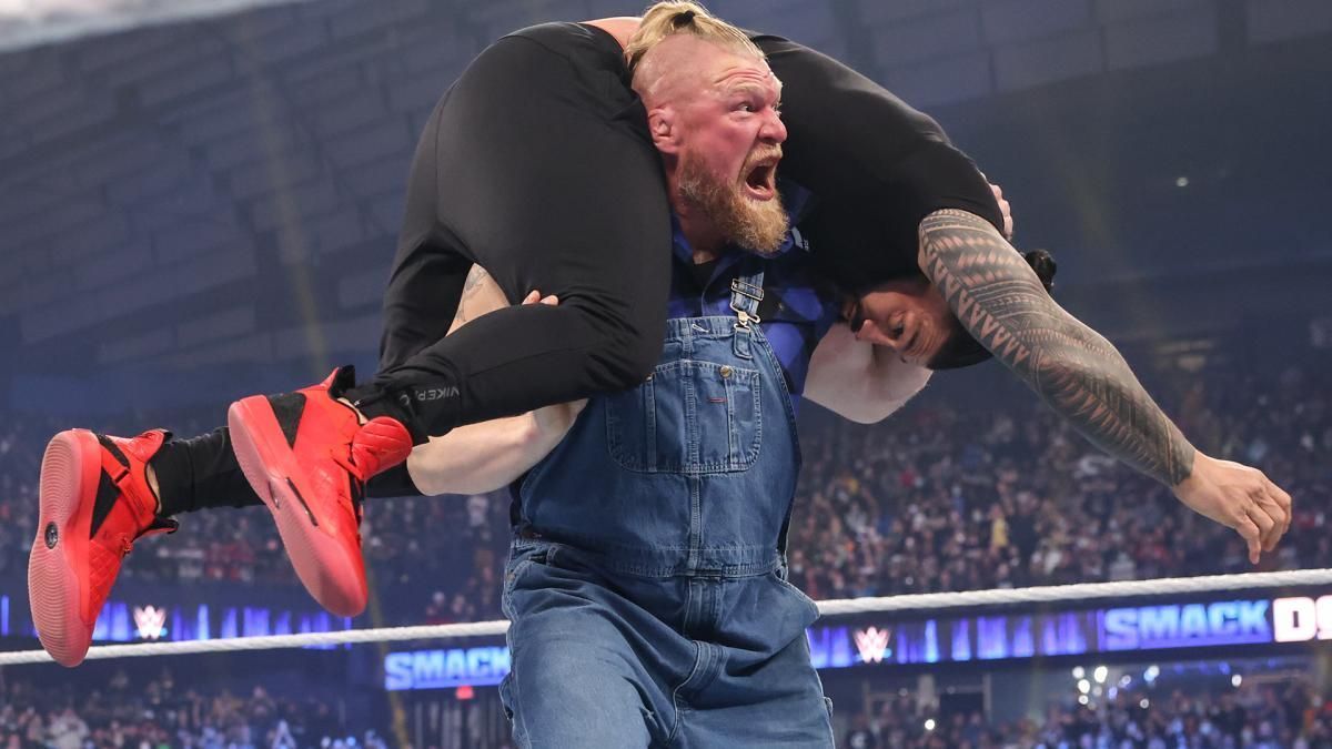 Brock Lesnar showed Roman Reigns no mercy on WWE SmackDown.