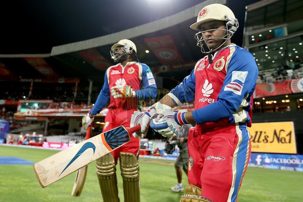 Chris Gayle and Parthiv Patel. (Courtesy:Sportzpics).