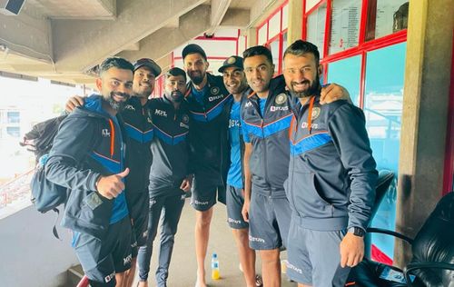 Virat Kohli shared a picture with teammates after India's first training session in South Africa (PC: Virat Kohli). 