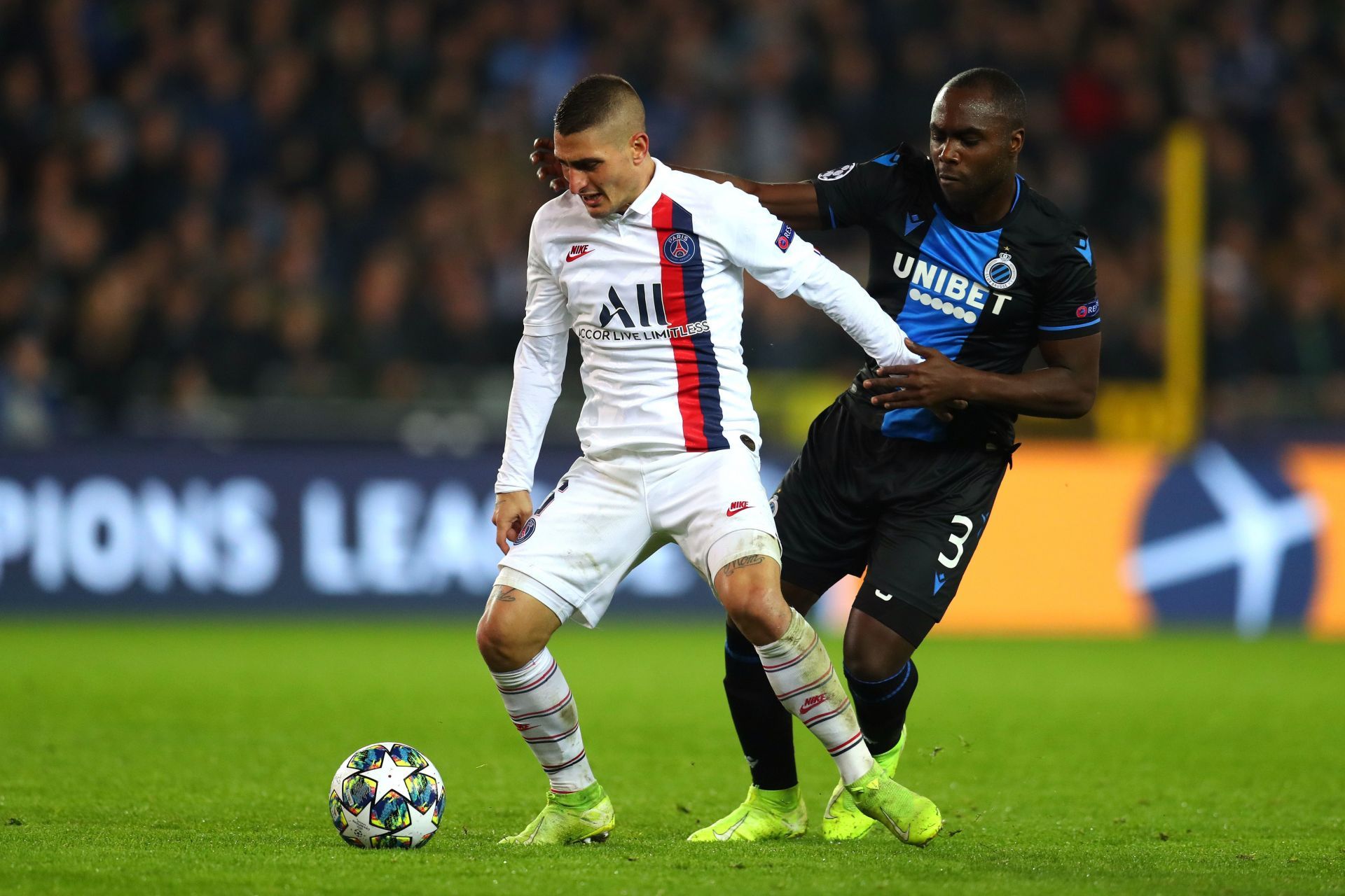 Marco Verratti (L) in action for PSG