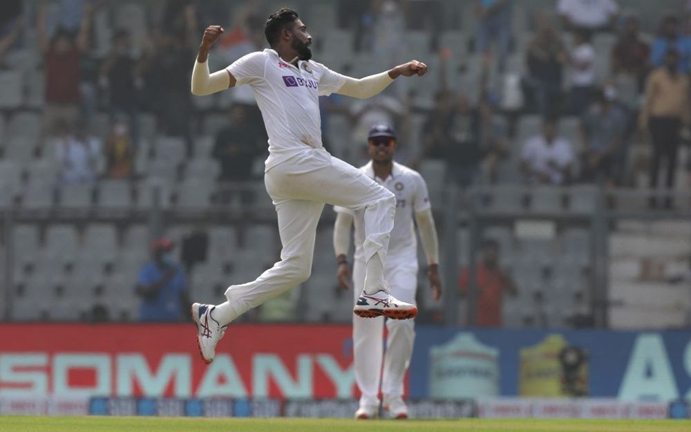 Mohammed Siraj gave Team India the early breakthroughs in New Zealand&#039;s first innings [P/C: BCCI]