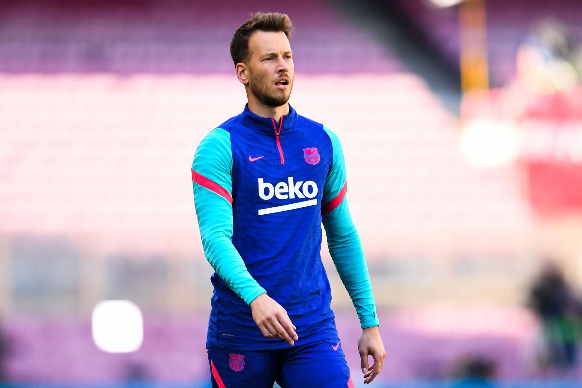 Neto is ready to leave Barcelona and join Everton in January.