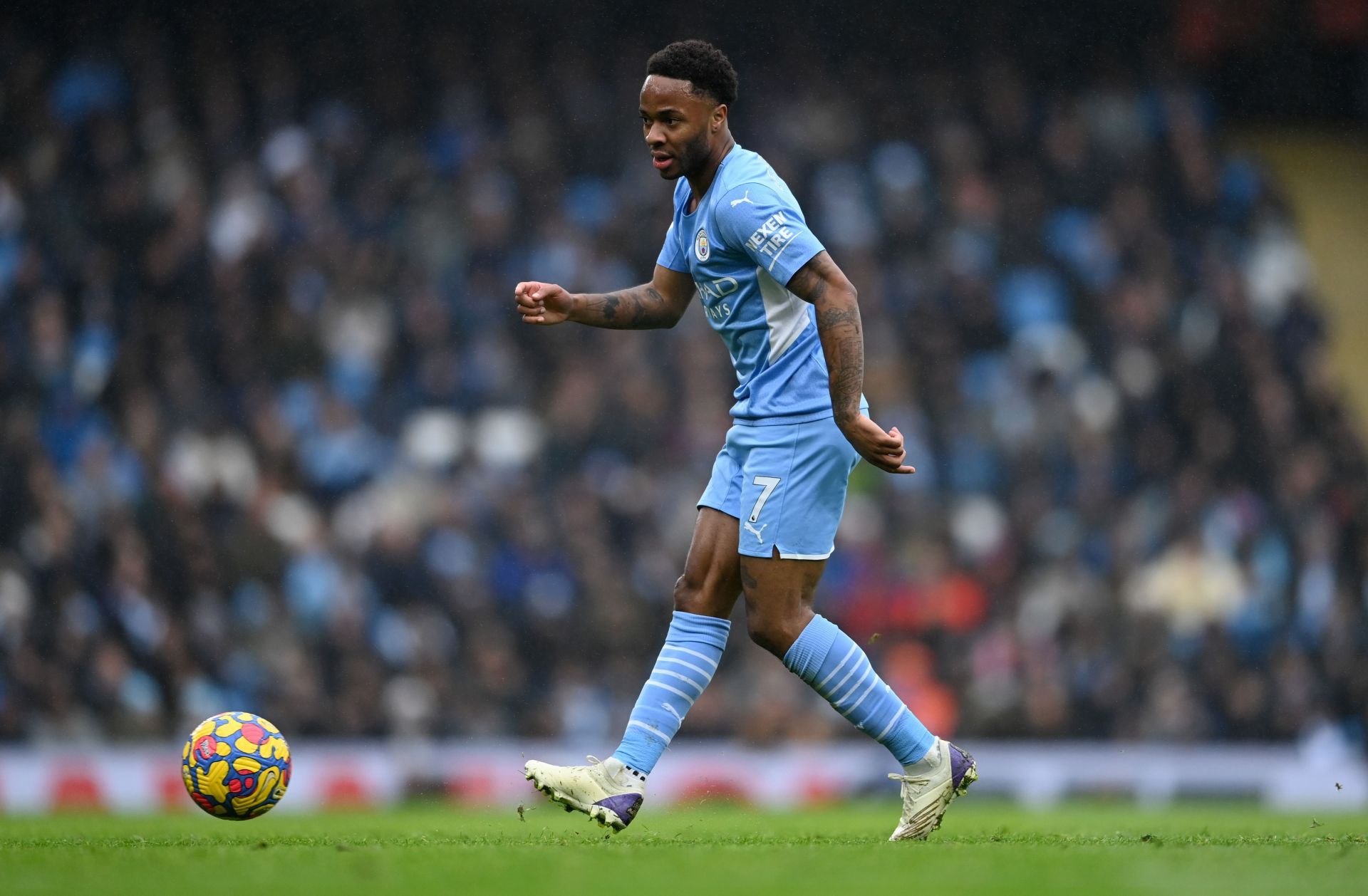 Should Manchester City cash in on Sterling while they can?