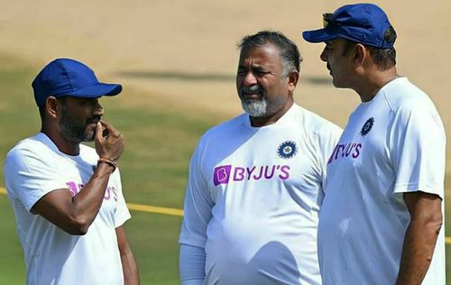 (L to R) R Sridhar, Bharat Arun and Ravi Shastri.