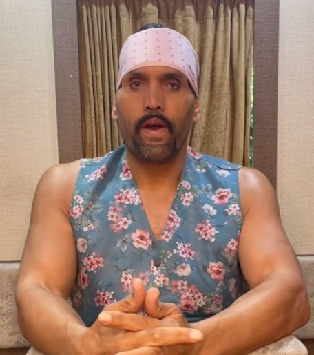 The Great Khali shows off new look with a fake mustache