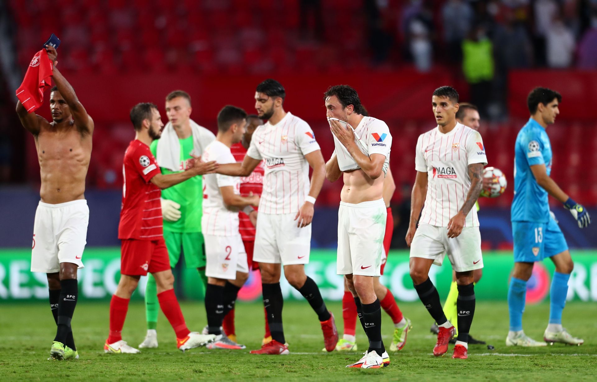 Sevilla FC v RB Salzburg: Group G - UEFA Champions League