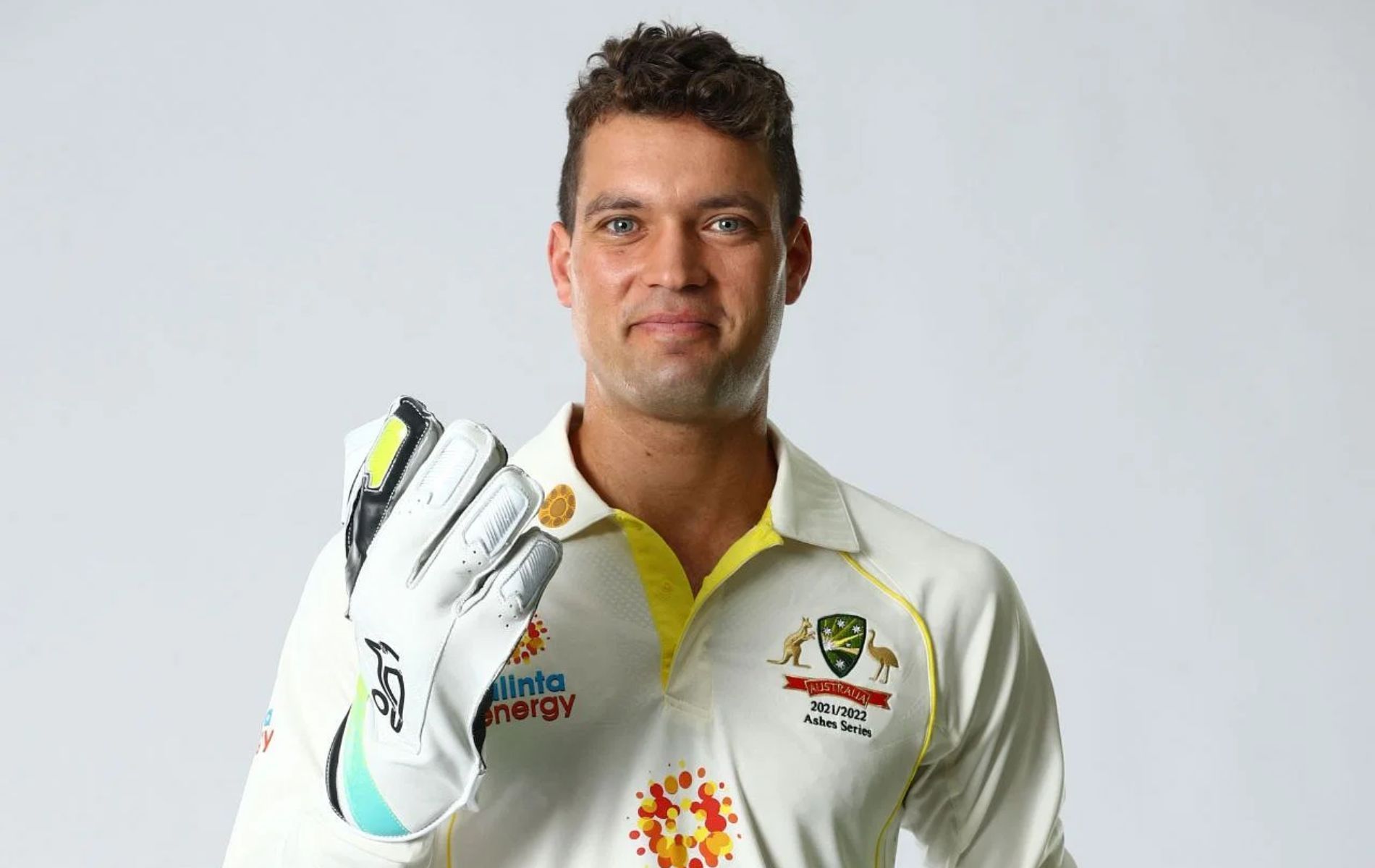 Alex Carey is set to make his Test debut in the first match of the Ashes.
