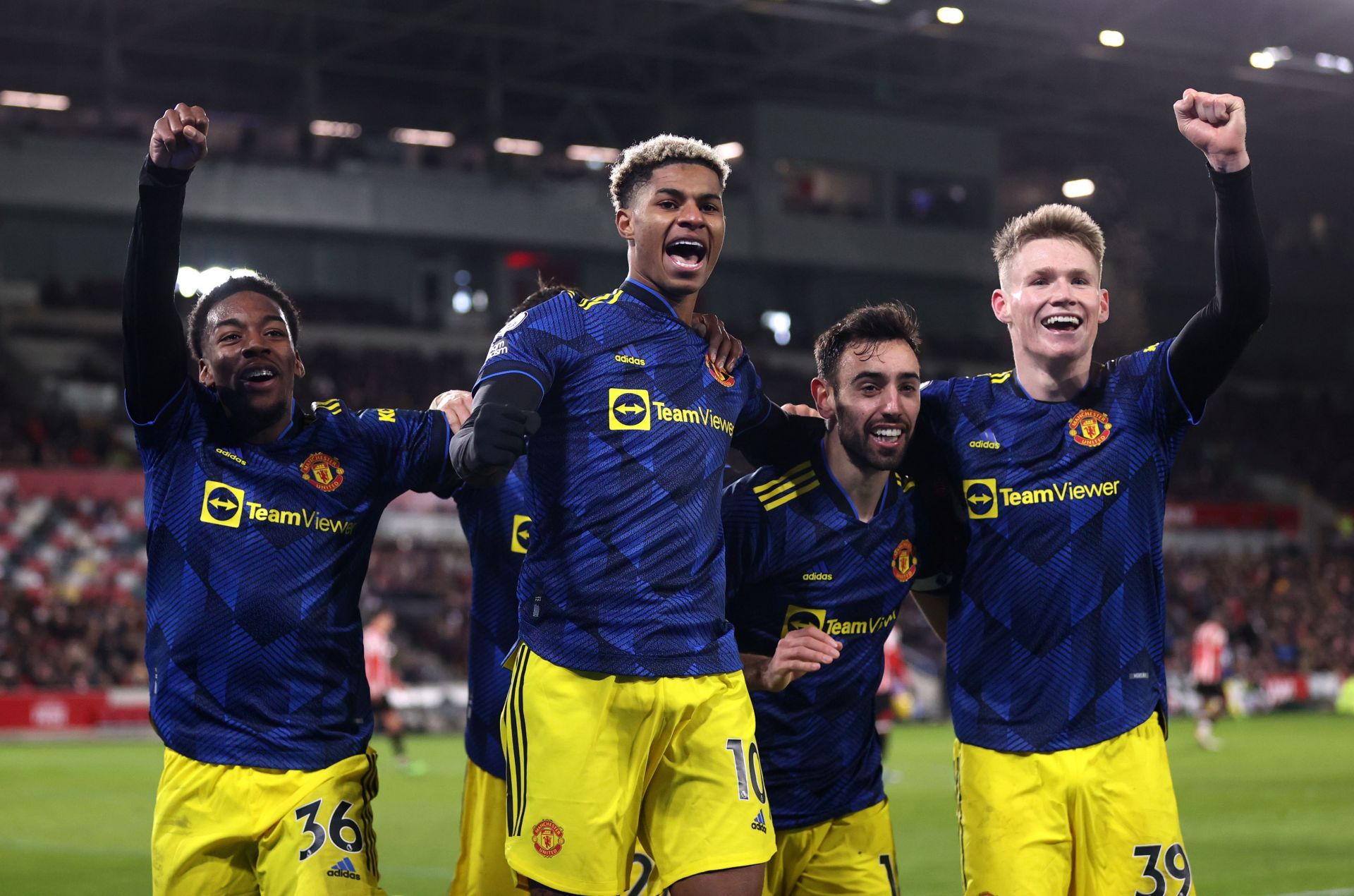 Manchester United secured a 3-1 away victory over Brentford