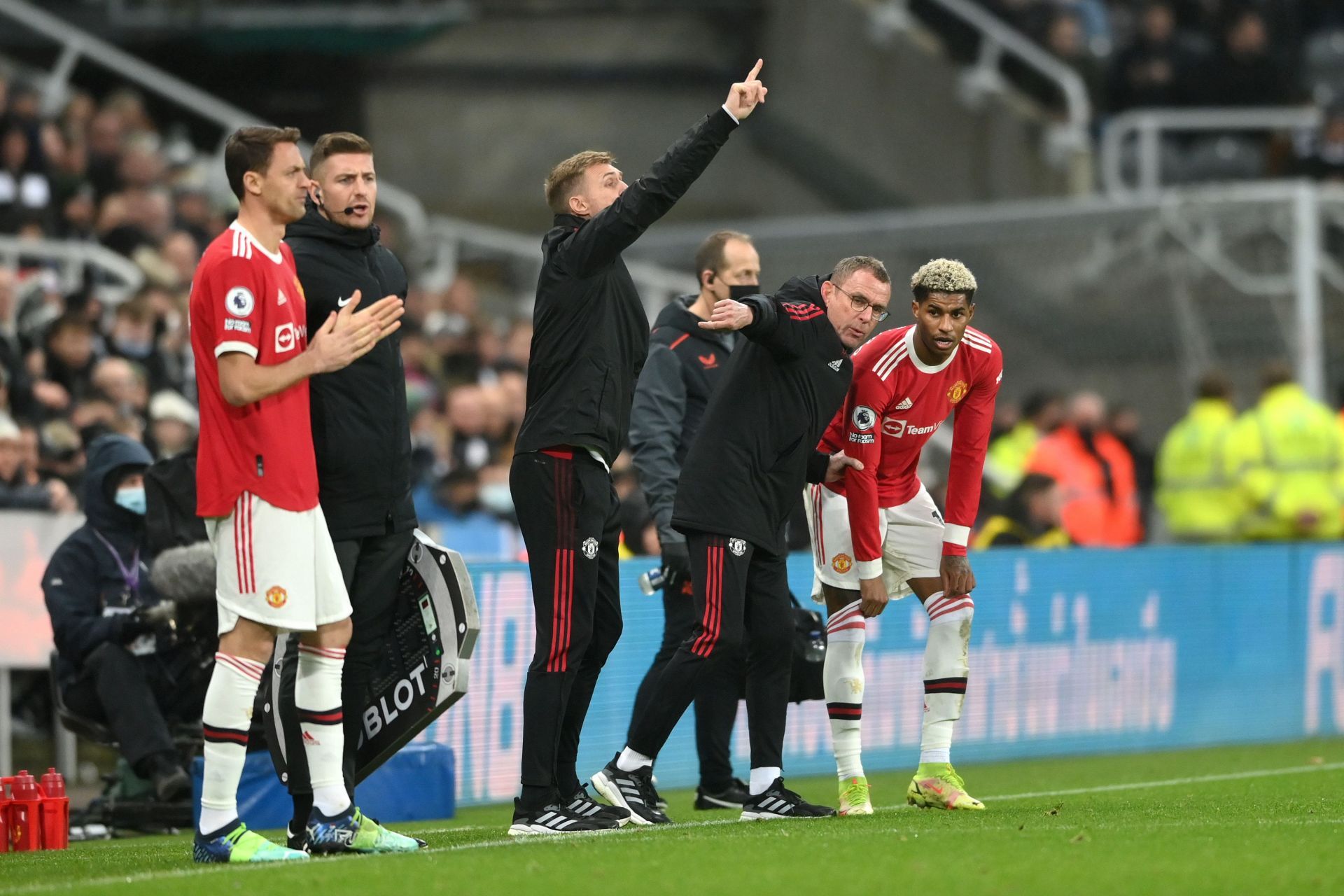 Newcastle United v Manchester United - Premier League