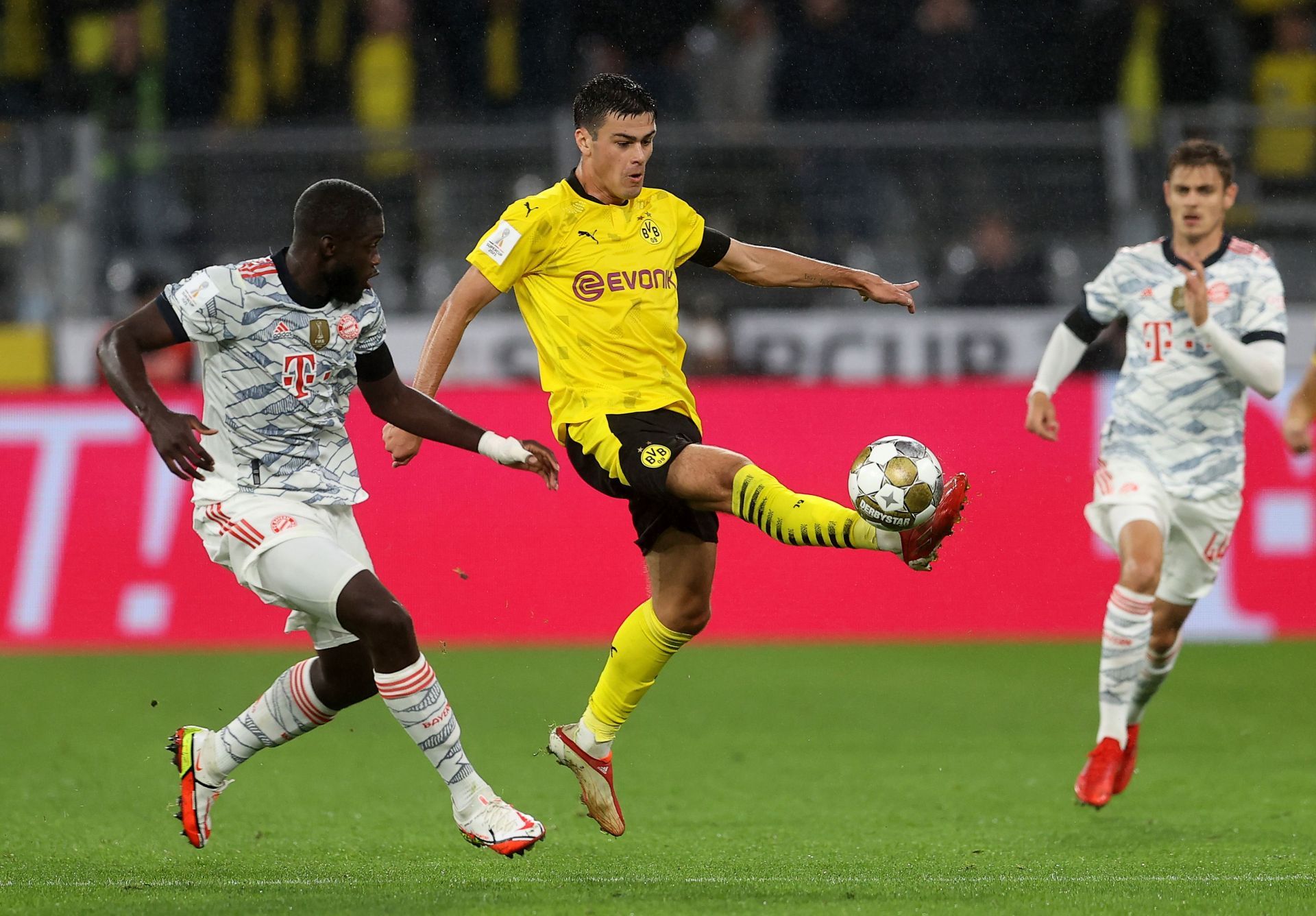 FC Bayern M&uuml;nchen v Borussia Dortmund - Supercup 2021