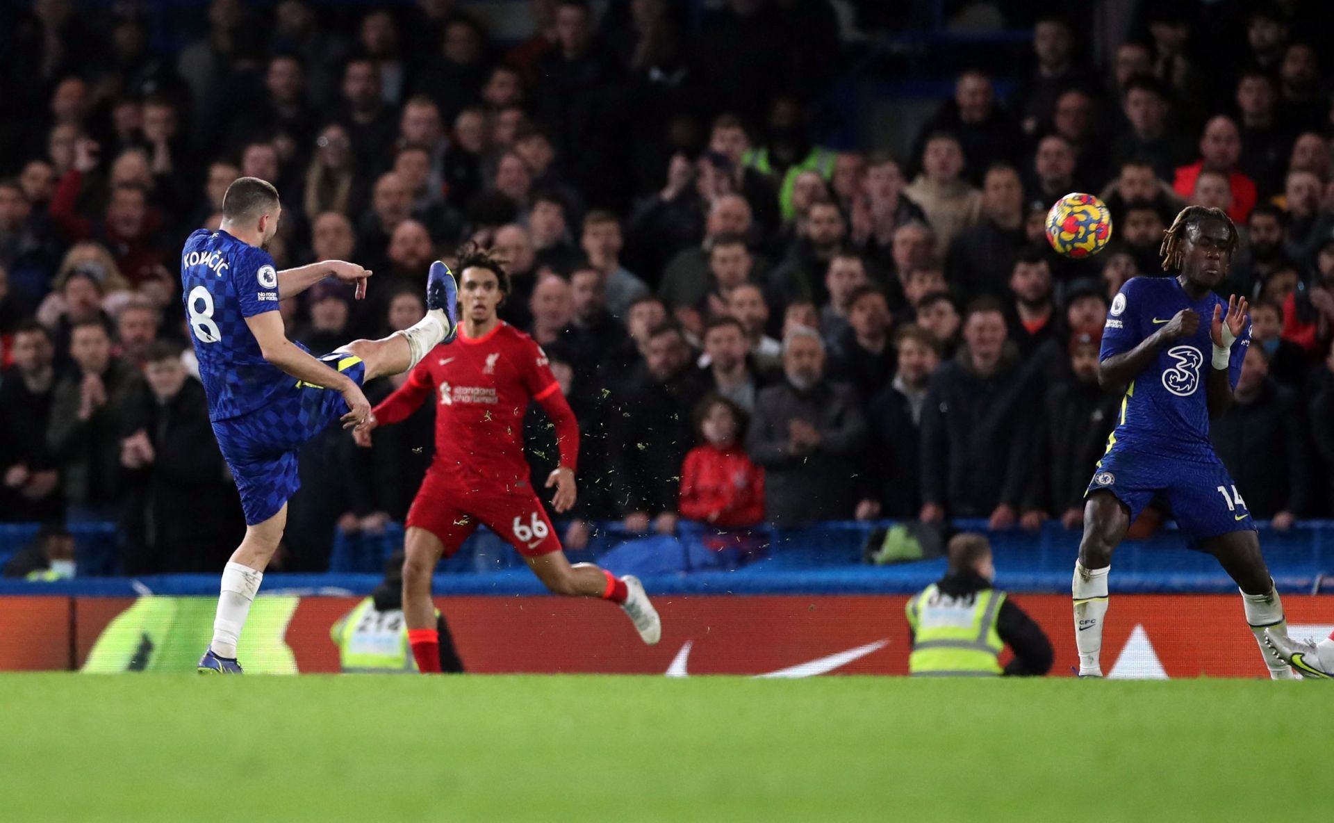 Chelsea and Liverpool played out an entertaining 2-2 draw in the Premier League.