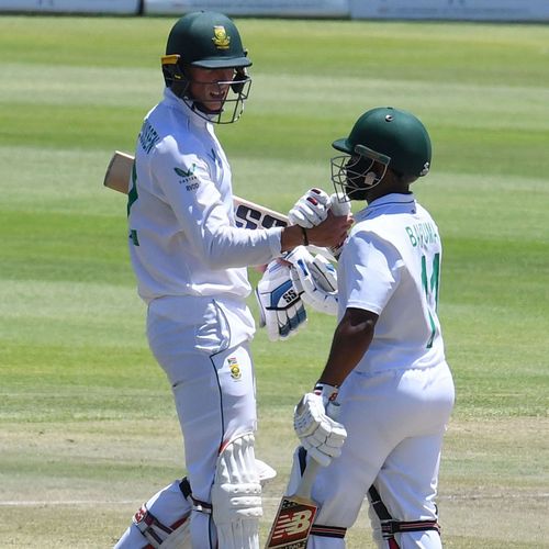 Temba Bavuma and Rvd Dussen after winning the third Test.