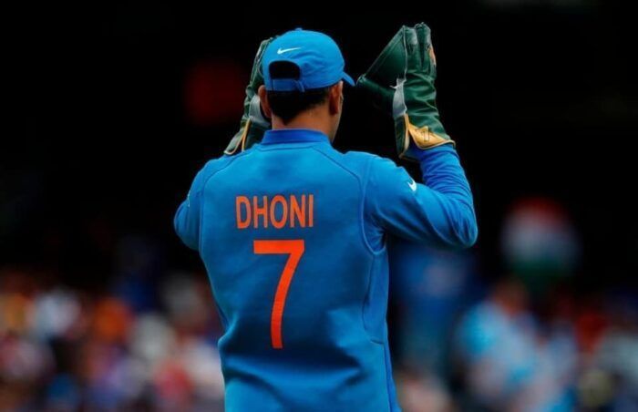 MS Dhoni Income