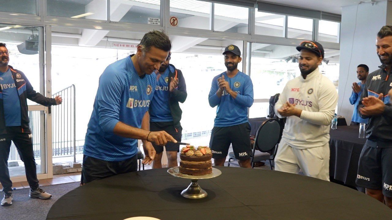 Rahul Dravid cuts his birthday cake. All Pics: Mohammed Shami/ Twitter