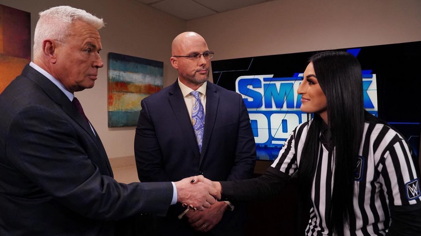 Eric Bischoff &#039;had a blast&#039; on WWE SmackDown