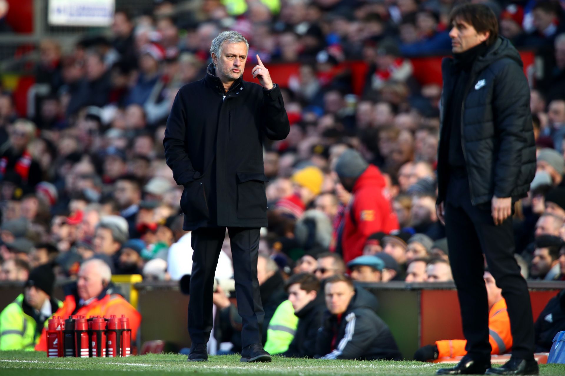 Jose Mourinho (left) and Antonio Conte (right) on the touchlines