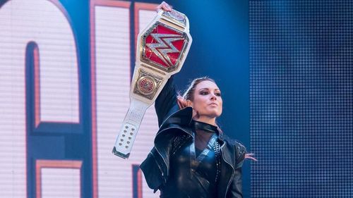 WWE Hall of Famer Lita wants a match with the RAW Women's Champion