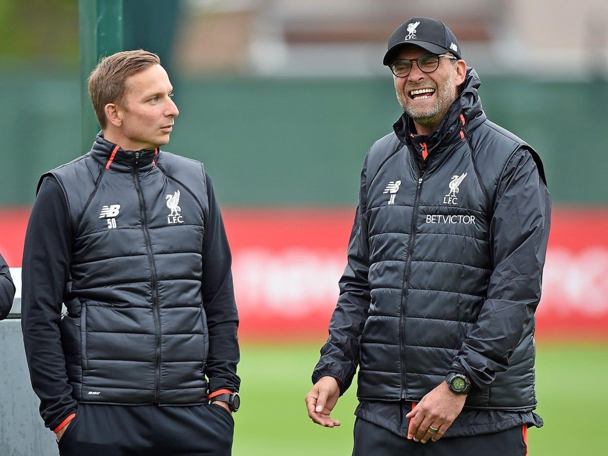 Pep Lijnders and Jurgen Klopp (cred: The Independent)