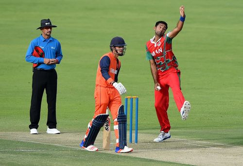 Kaleemullah in action in the Desert T20 Challenge