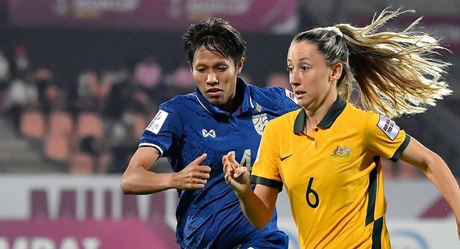 Australia breach Thailand's resilient defense to come away with 2-1 victory | AFC Women's Asian Cup 2022