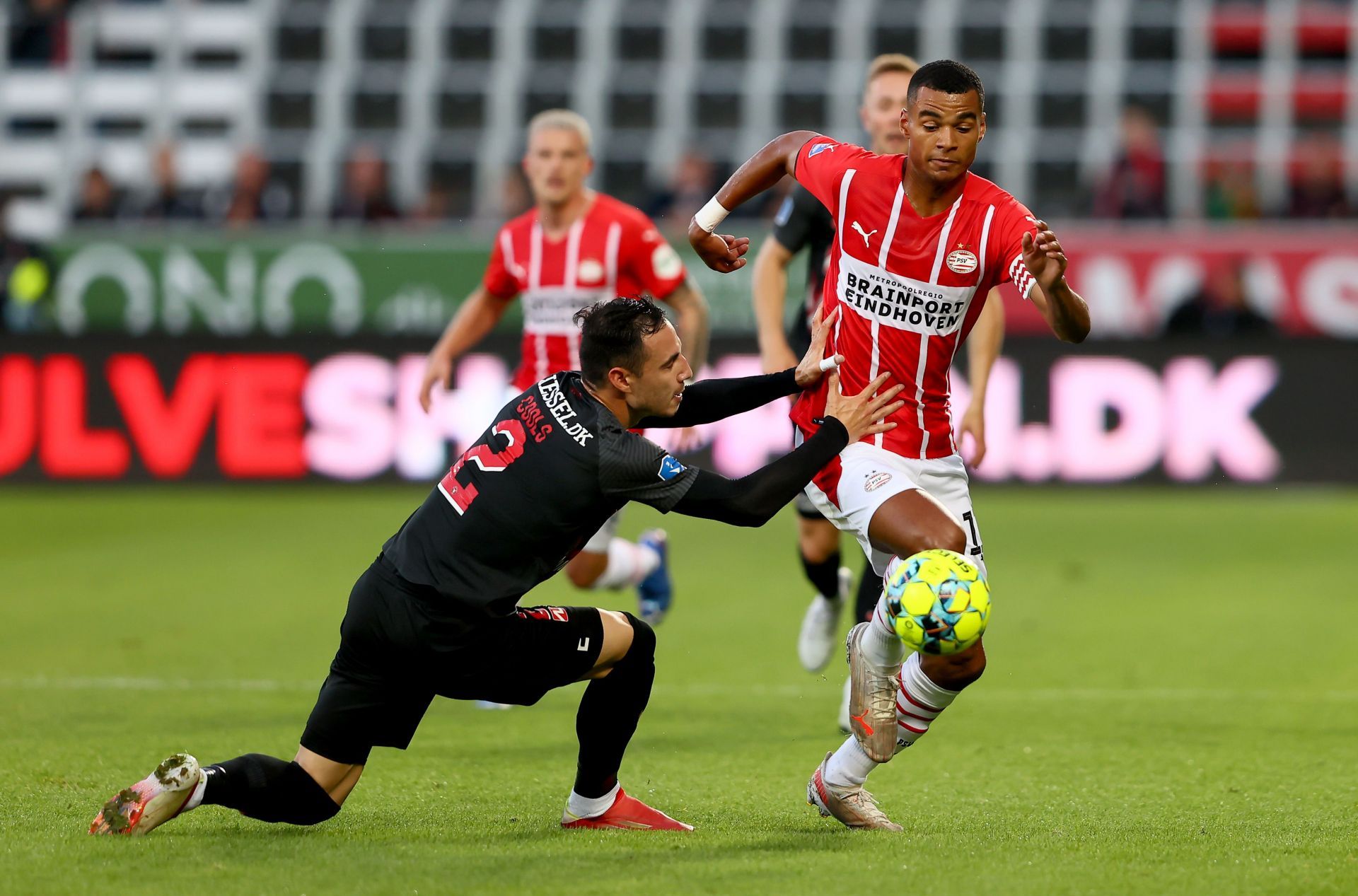 FC Midtjylland v PSV Eindhoven - UEFA Champions League: Third Qualifying Round Leg Two