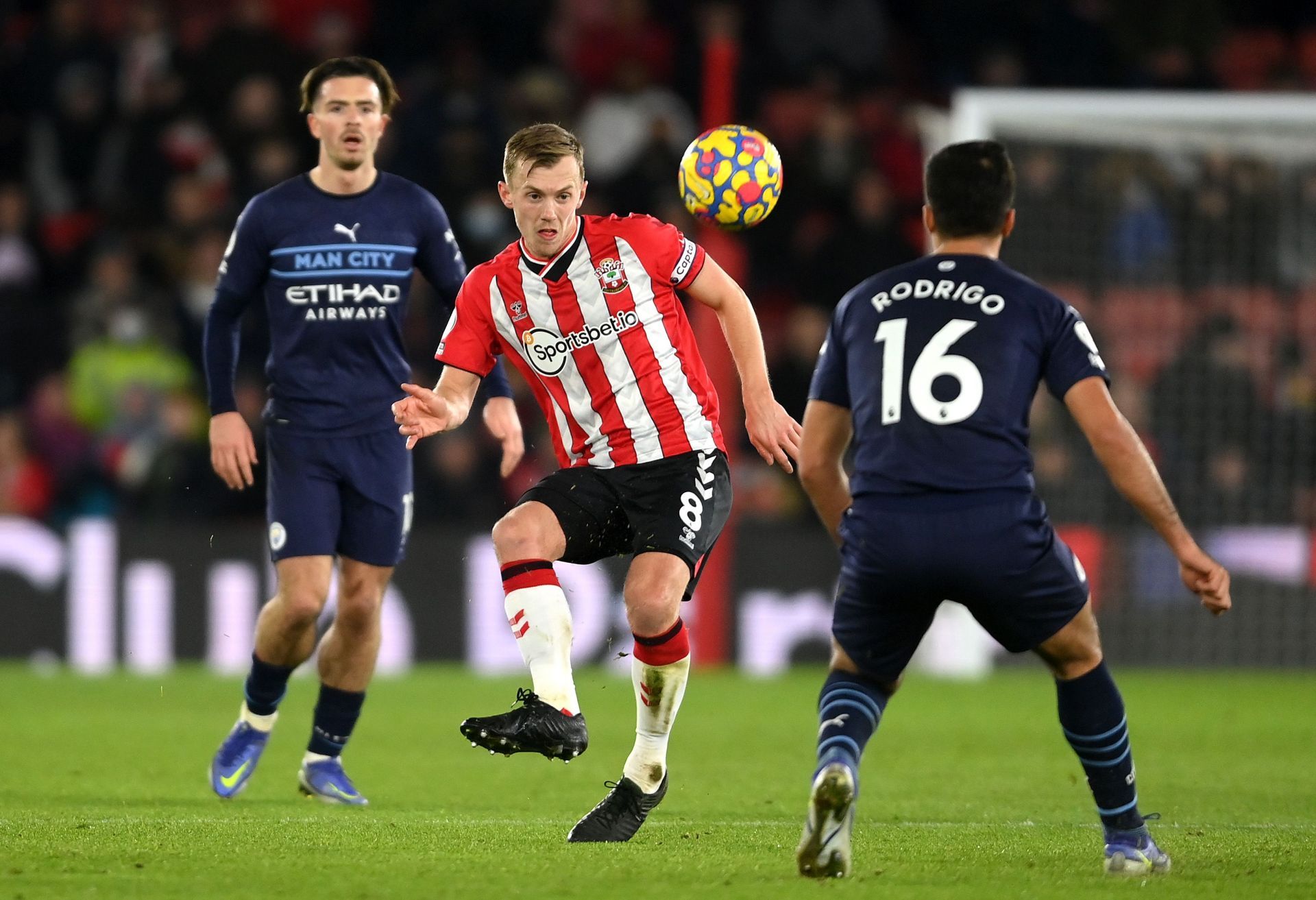 James Ward-Prowse and Oriol Romeu were key in Southampton progressing the ball upfield on Saturday.