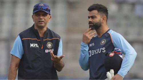 Rahul Dravid (L) and Virat Kohli.