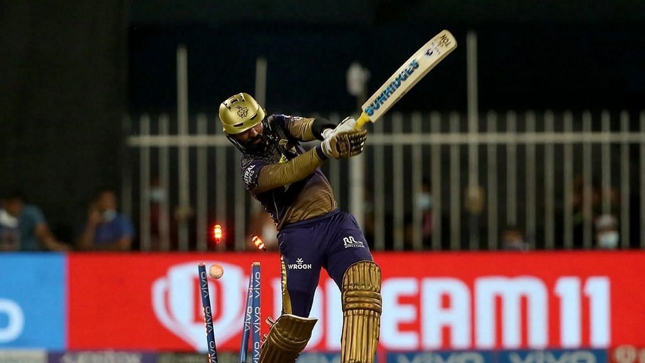 Dinesh Karthik had a forgettable 2021 season. Pic: IPLT20.COM