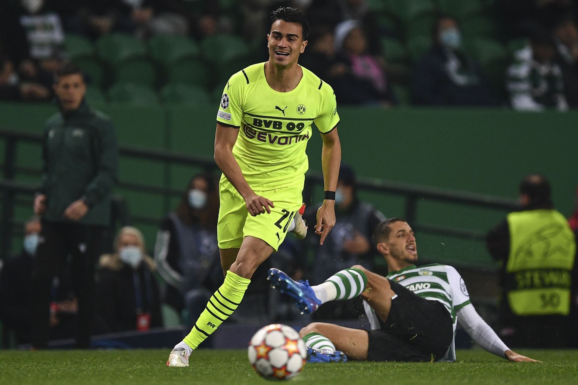 Sporting CP v Borussia Dortmund: Group C - UEFA Champions League