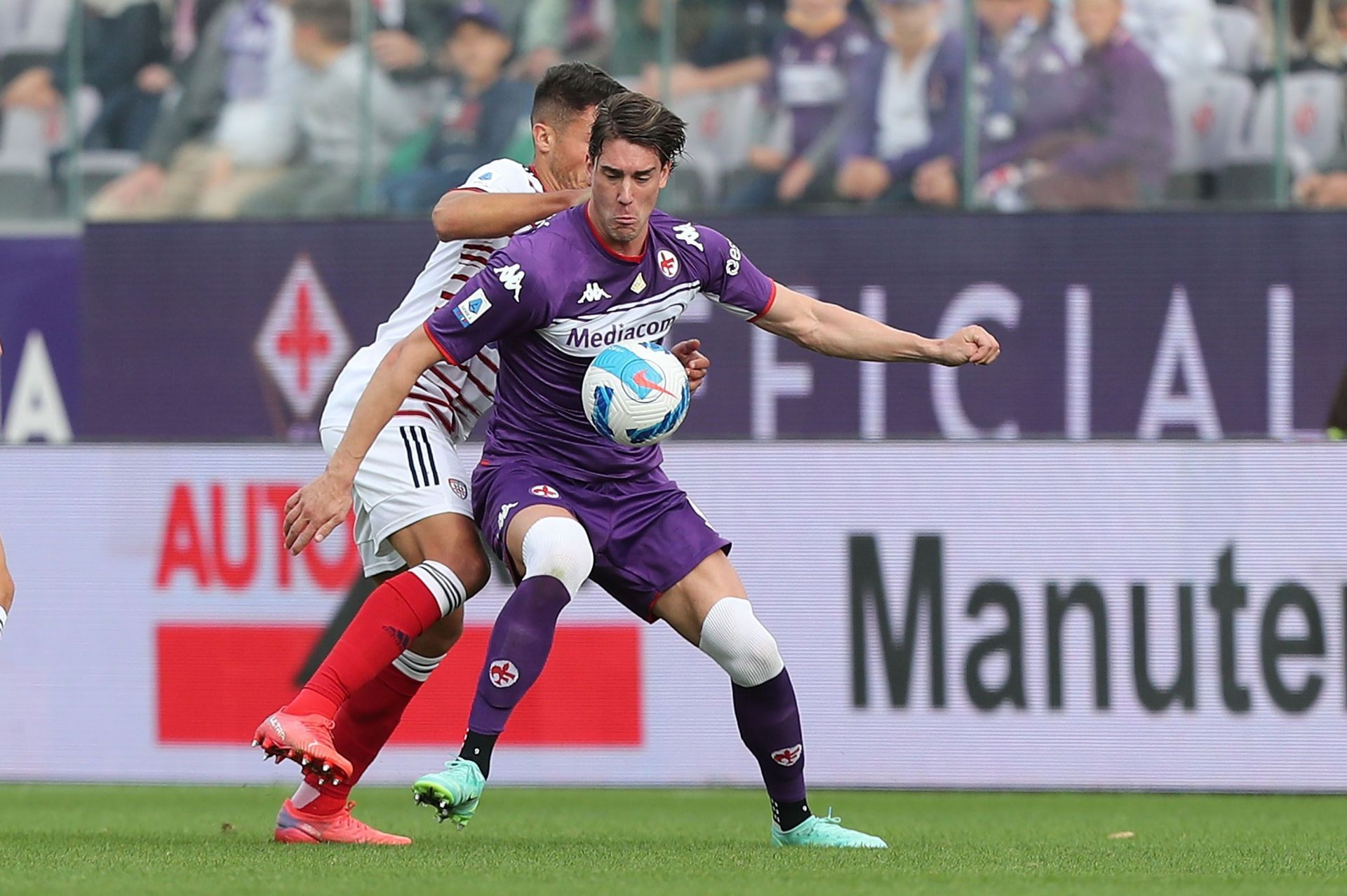 Fiorentina take on Cagliari this weekend