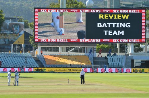 Elgar's DRS decision can be the deciding factor in the match