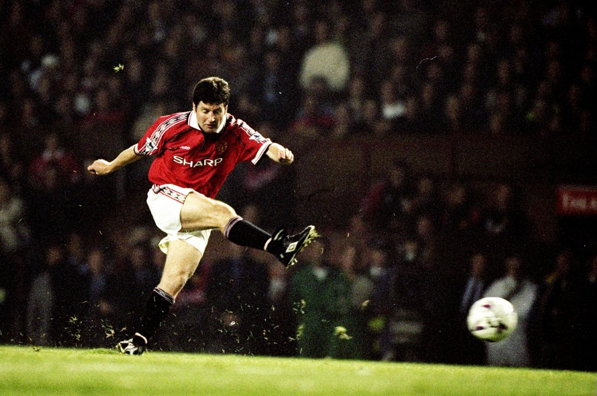 Dennis Irwin in action