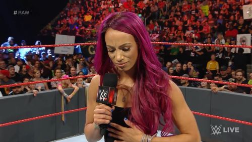 Sasha Banks has seemingly suffered an injury