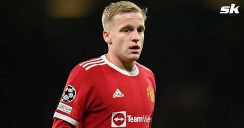 Donny van de Beek has had a difficult spell at Old Trafford.