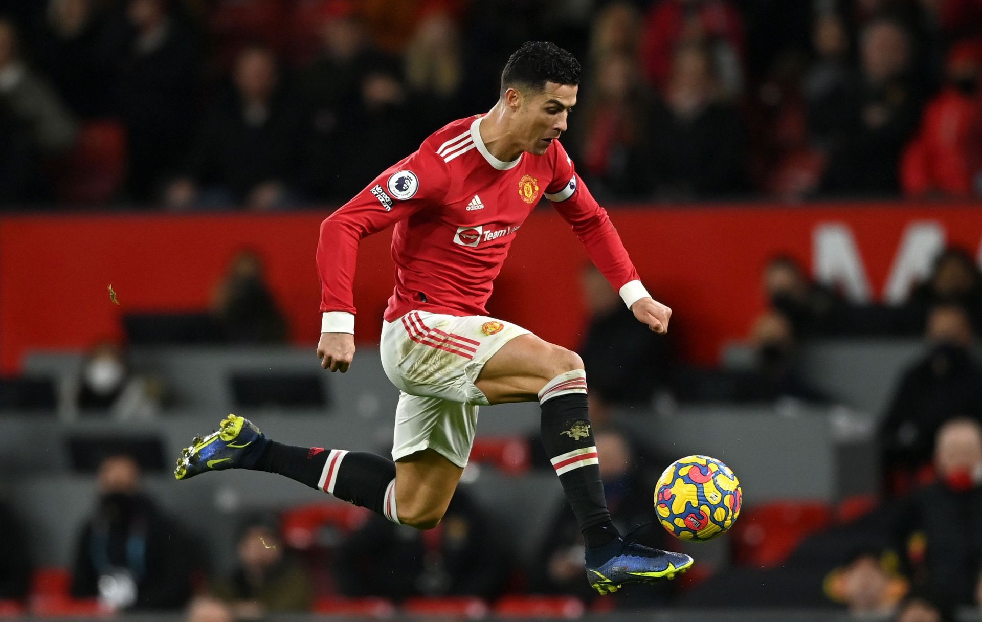 Manchester United v Wolverhampton Wanderers - Premier League